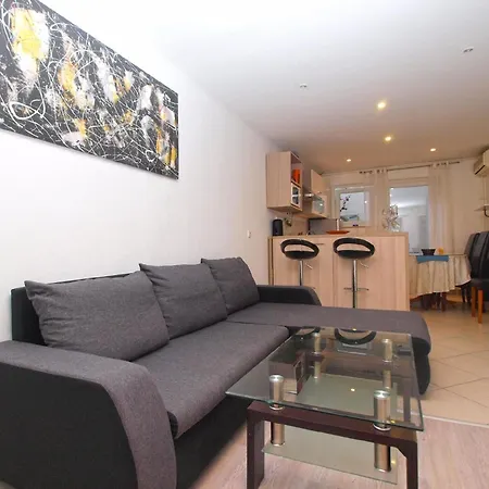 Appartamento Fuer 5 Personen Ca 65 Qm In Pula, Istrien Istrische Riviera *